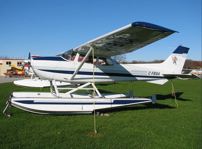 Cessna C172M C-FBSA by Scheme Designers