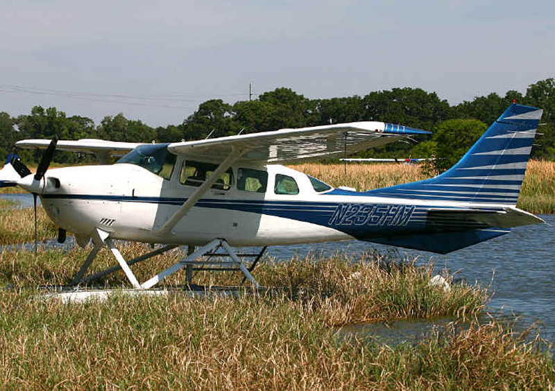 Cessna C206 N235HM by Scheme Designers