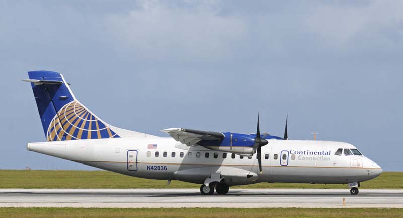 UnitedExpress-ATR-42-CapeAir-Photo1